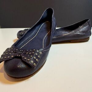 Frye Carson Studded Bow Ballet Flats Navy Size 9